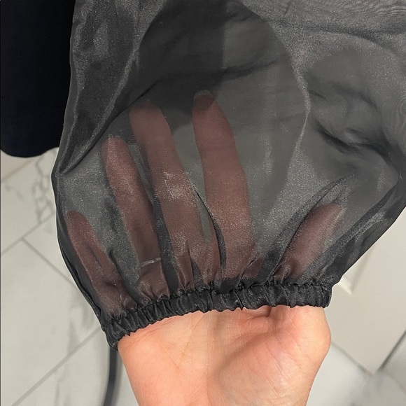 Adrianna Papell  Black V Neck Sweater Knit Top with 3/4 Sheer Sleeves Sz M - Picture 4 of 13